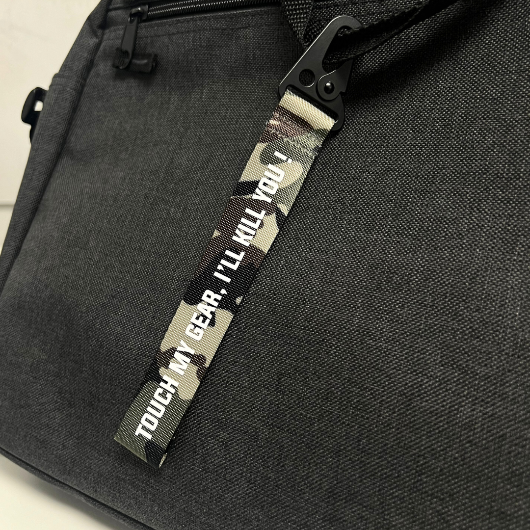 'TOUCH MY GEAR' BAG TAG - CAMO